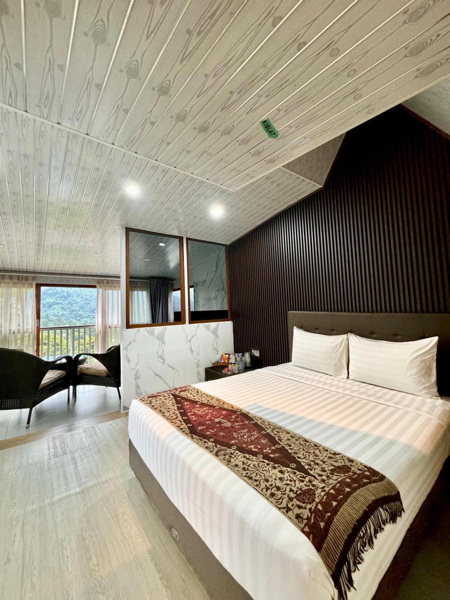 De Pointe Resort & Resto Campaka 外观 照片