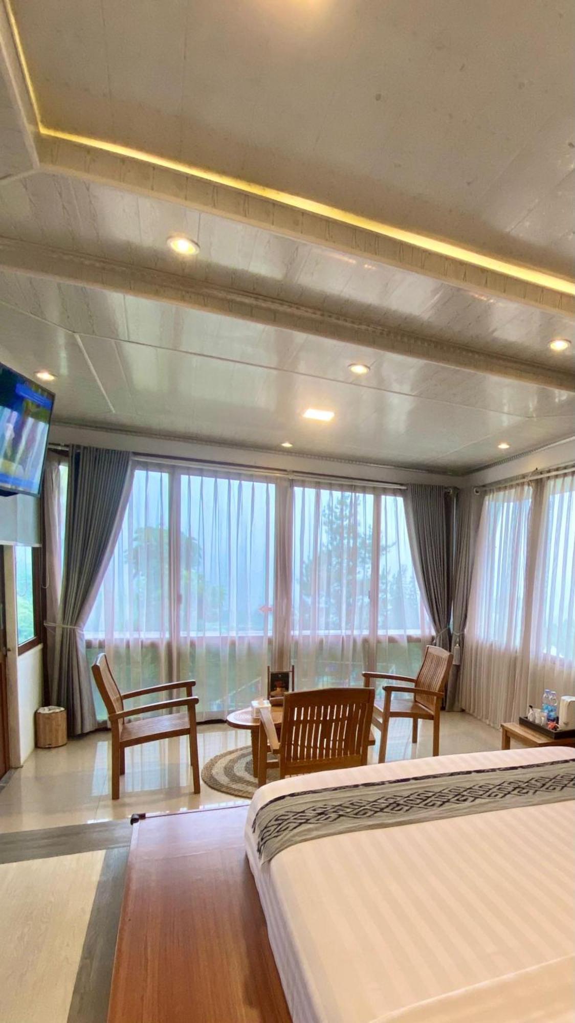 De Pointe Resort & Resto Campaka 外观 照片