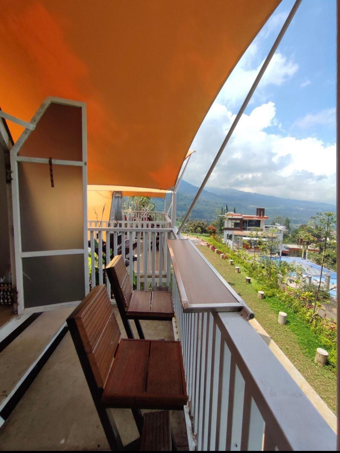 De Pointe Resort & Resto Campaka 外观 照片